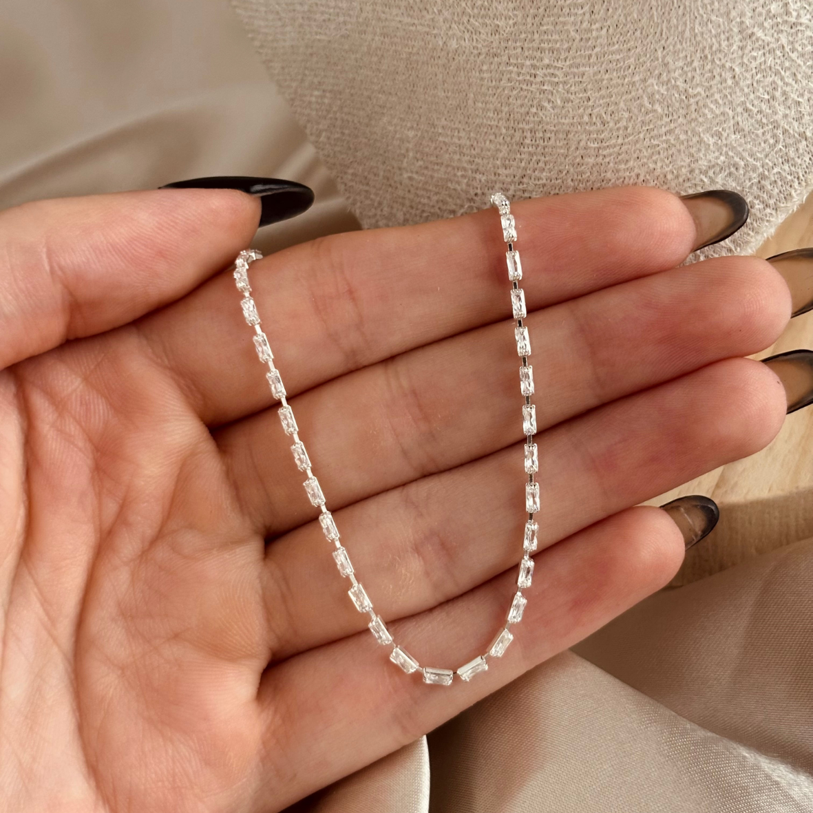 Choker baguetes delicada