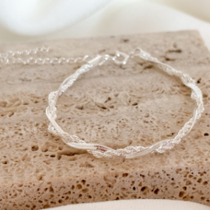 Pulseira entrelaçada fita laminada e baiano