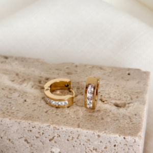 Argola click com zircônias